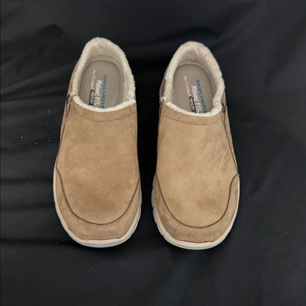 Brand New Skechers Women’s Slip-On Slippers - Picture 1 of 4